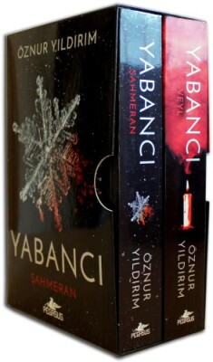 Yabancı Kutulu Özel Set (Ciltsiz - 2 Kitap) - Pegasus Yayınları